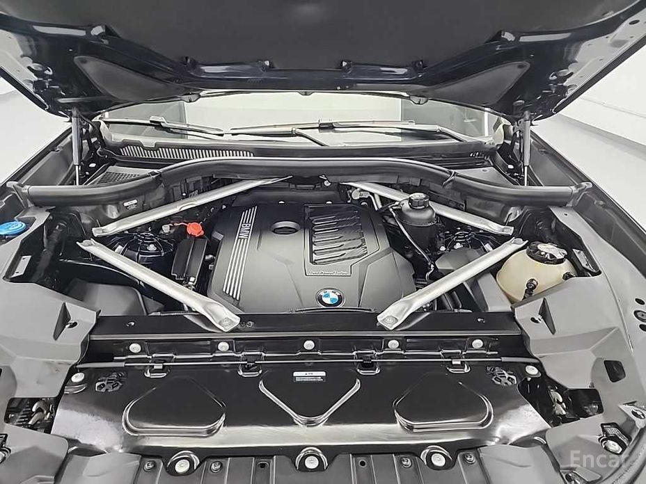 2022 BMW X5 IV (G05/G18) xDrive 40i M Sport с пробегом 64 358 км