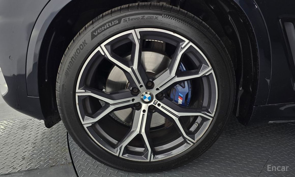 2021 BMW X5 IV (G05/G18) xDrive 40i M Sport с пробегом 81 552 км