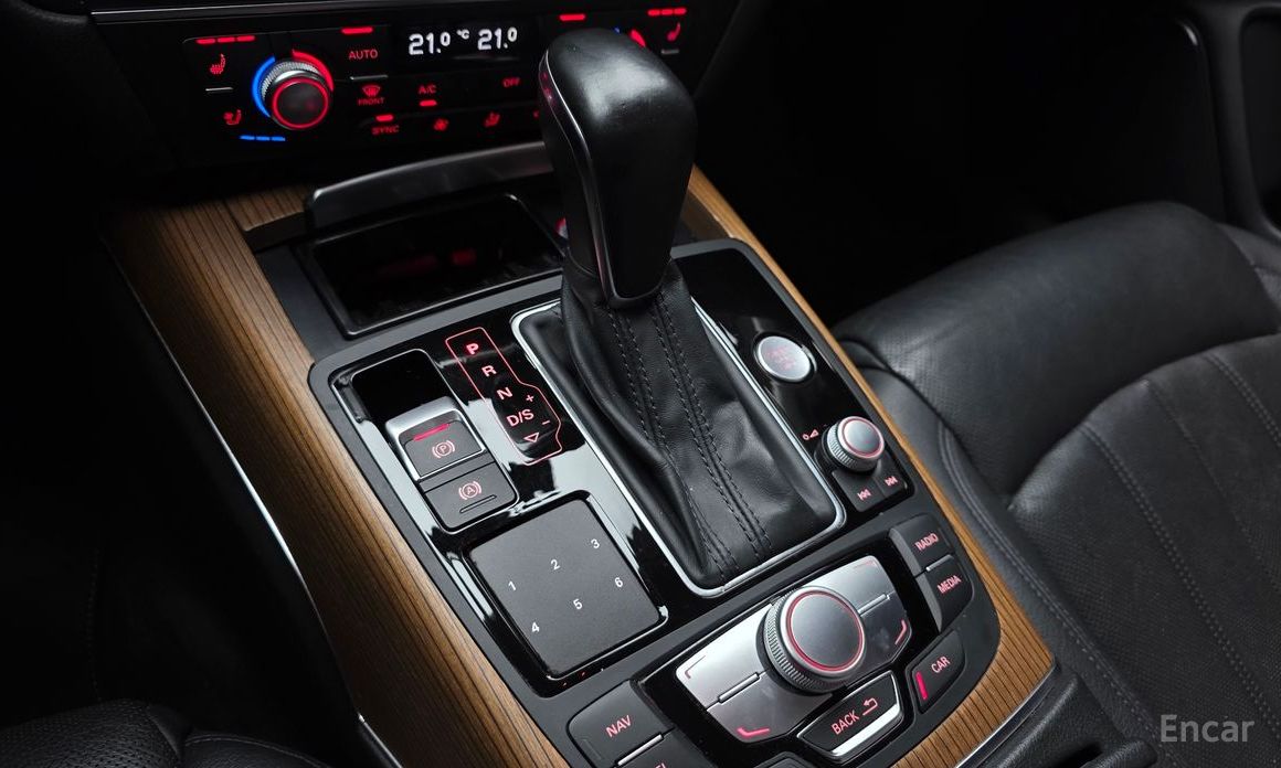 2015 Audi A6 IV (C7) Рестайлинг 40 TDI Quattro Premium C7 с пробегом 157 631 км