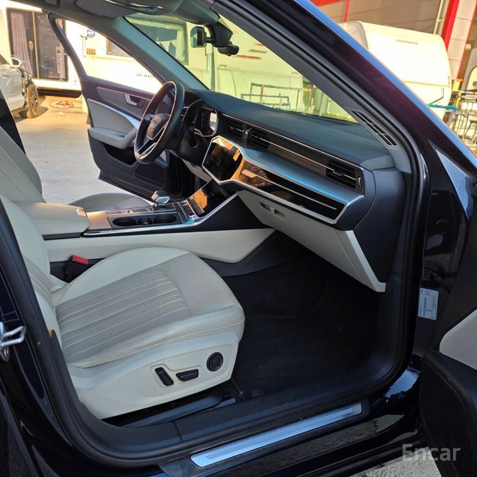 2022 Audi A6 V (C8) 40 TDI с пробегом 70 667 км