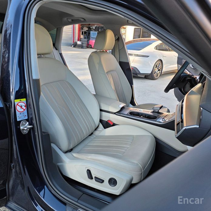 2022 Audi A6 V (C8) 40 TDI с пробегом 70 667 км