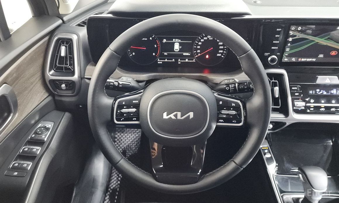 2022 Kia Sorento IV Diesel 2.2 2WD Trendy с пробегом 40 586 км