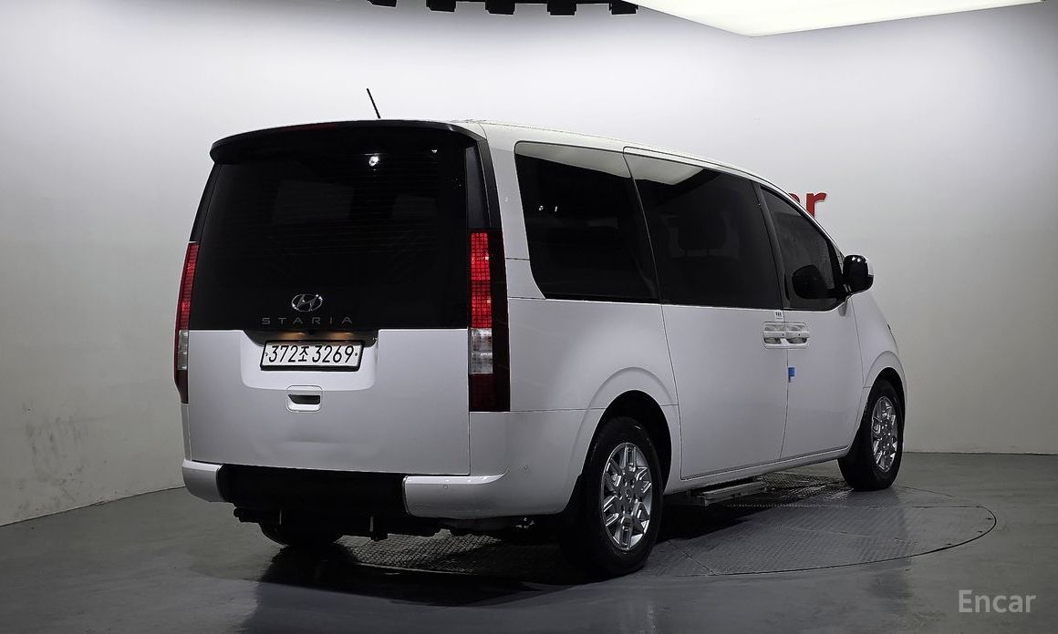 2022 Hyundai Staria  disability support car с пробегом 65 970 км