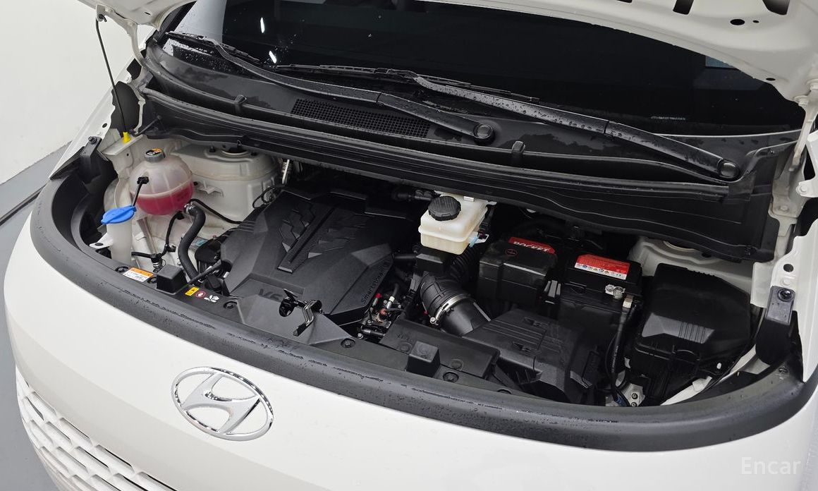 2022 Hyundai Staria  disability support car с пробегом 65 970 км