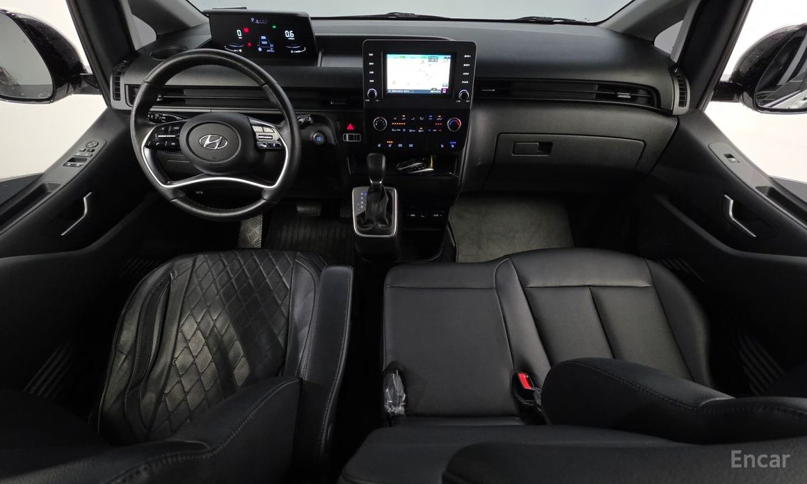 2022 Hyundai Staria  disability support car с пробегом 65 970 км