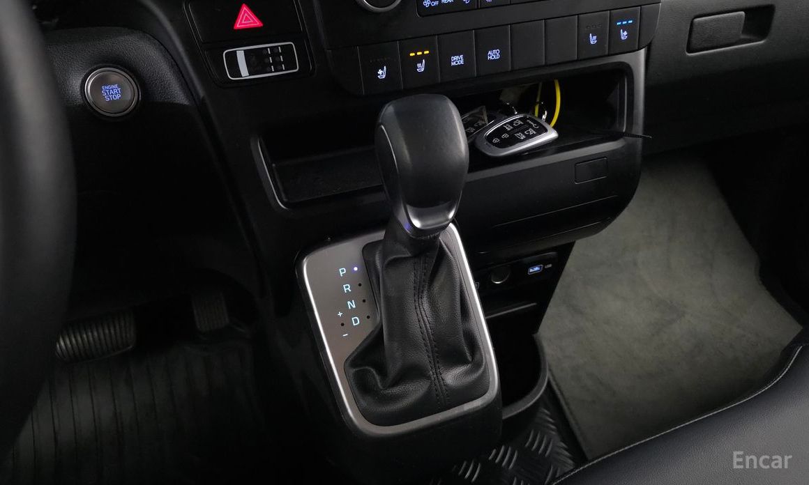 2022 Hyundai Staria  disability support car с пробегом 65 970 км