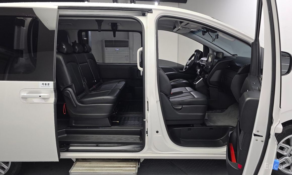 2022 Hyundai Staria  disability support car с пробегом 65 970 км