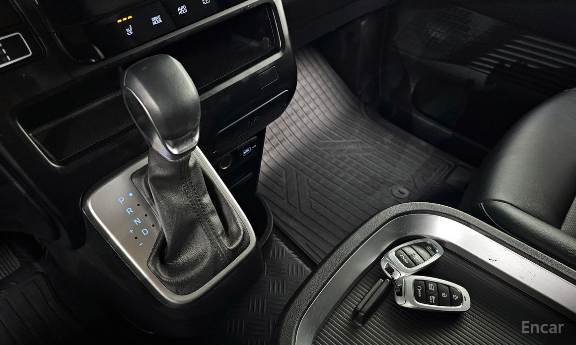 2022 Hyundai Staria  Cargo 5-Seater Modern с пробегом 104 624 км