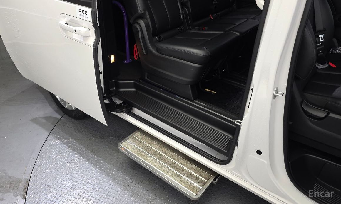 2022 Hyundai Staria  disability support car с пробегом 65 970 км