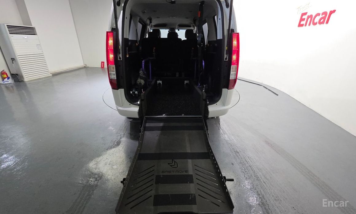 2022 Hyundai Staria  disability support car с пробегом 65 970 км