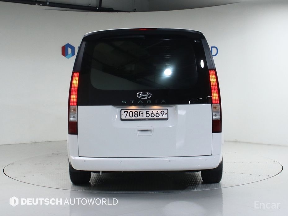 2021 Hyundai Staria  Tourer 11-Seater Modern с пробегом 66 840 км