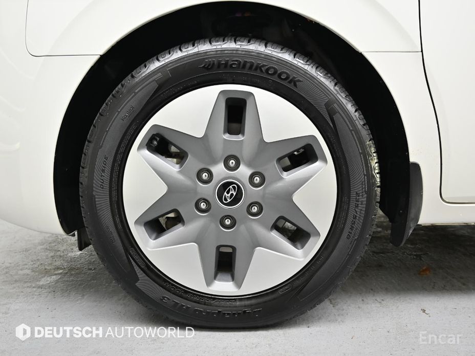 2021 Hyundai Staria  Tourer 11-Seater Modern с пробегом 66 840 км