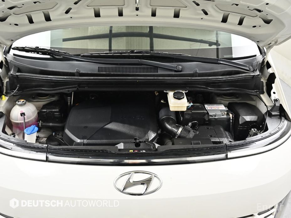 2021 Hyundai Staria  Tourer 11-Seater Modern с пробегом 66 840 км