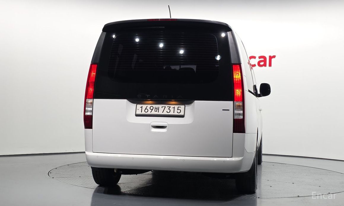 2021 Hyundai Staria  4WD Tourer 9-Seater Modern с пробегом 92 761 км