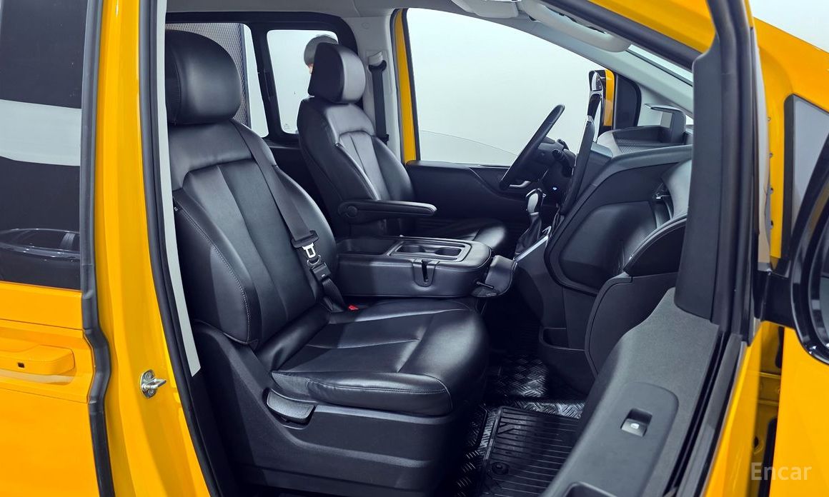 2021 Hyundai Staria  L3.5  Kinder Safety Car 15-Seater с пробегом 53 232 км