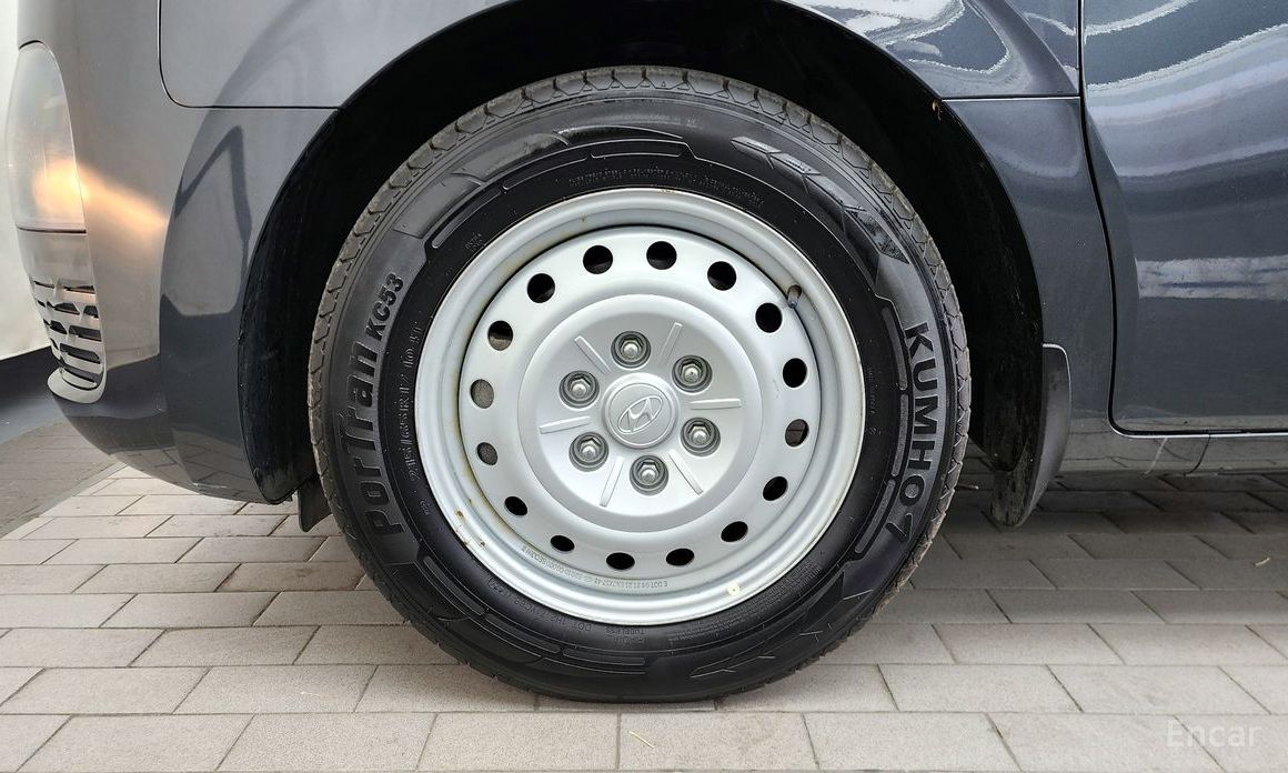 2021 Hyundai Staria  Cargo 3-Seater Smart с пробегом 38 096 км