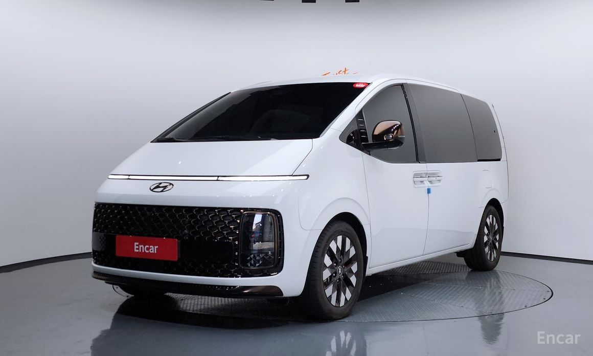 2021 Hyundai Staria  4WD Lounge 9-Seater Inspiration с пробегом 30 547 км