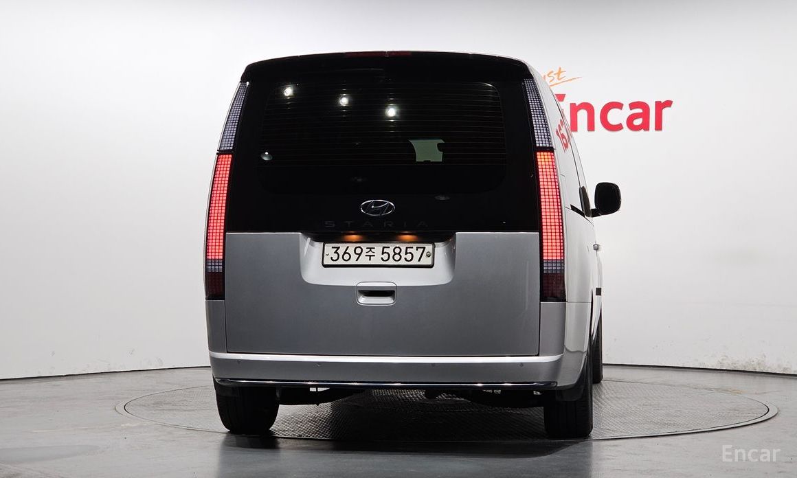 2022 Hyundai Staria  Lounge 7-Seater Inspiration с пробегом 51 790 км