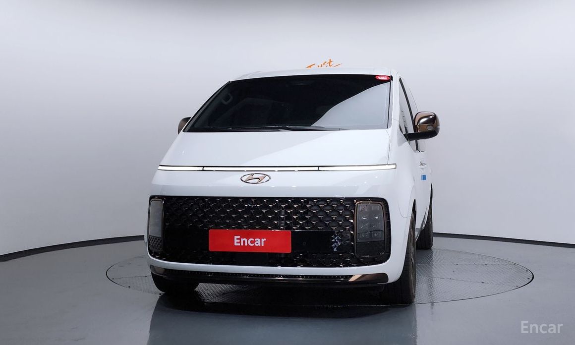 2021 Hyundai Staria  4WD Lounge 9-Seater Inspiration с пробегом 30 547 км