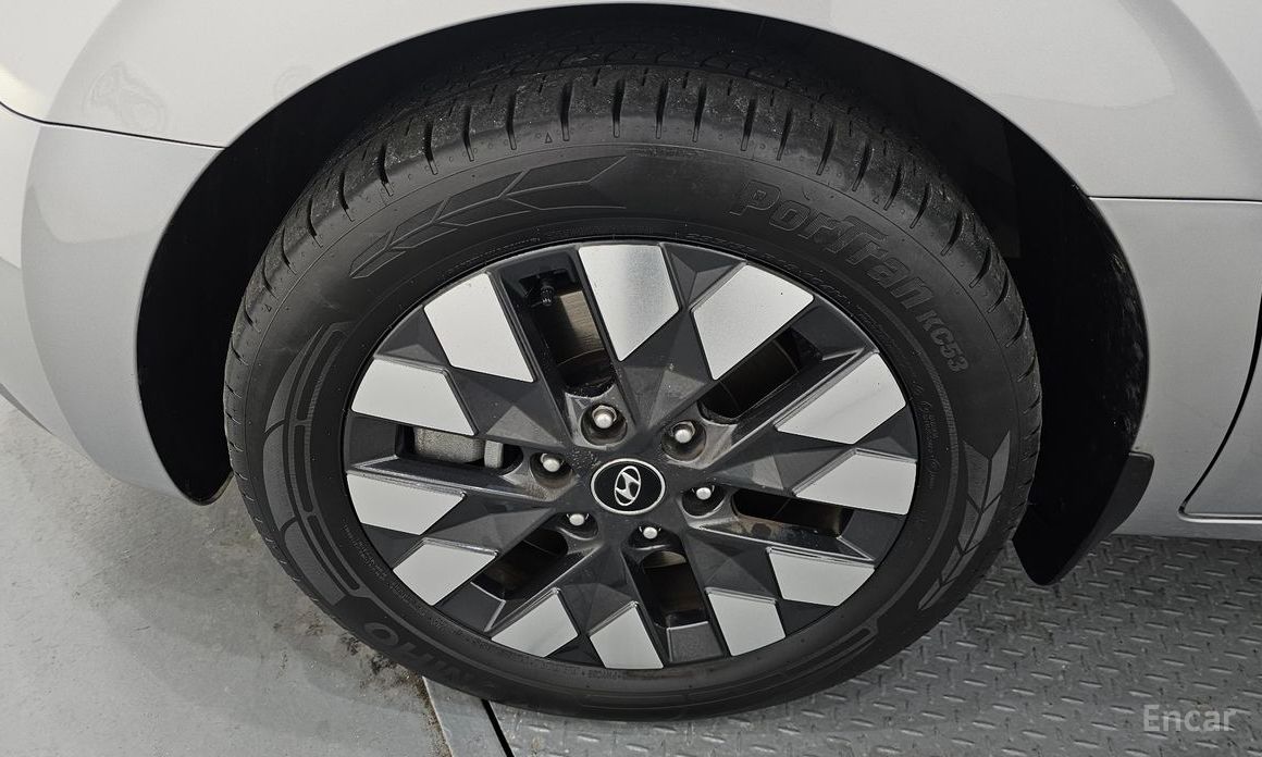 2022 Hyundai Staria  Lounge 7-Seater Inspiration с пробегом 51 790 км