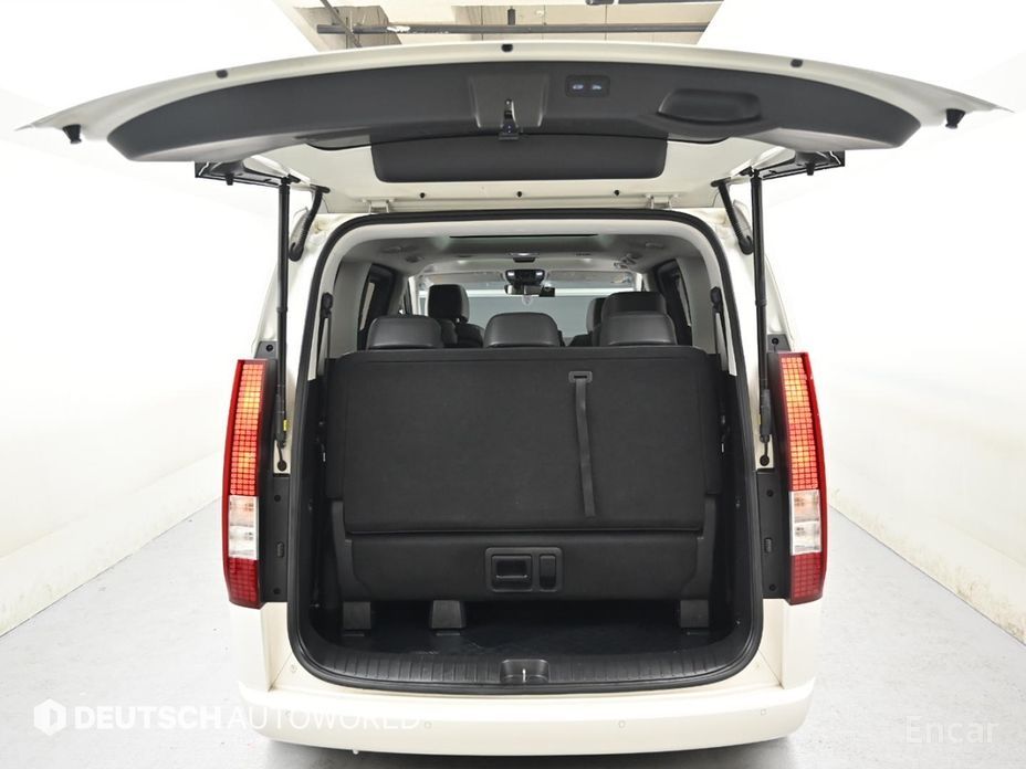 2021 Hyundai Staria  Tourer 11-Seater Modern с пробегом 66 840 км