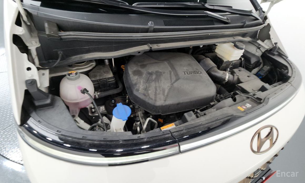 2021 Hyundai Staria  4WD Lounge 9-Seater Inspiration с пробегом 30 547 км