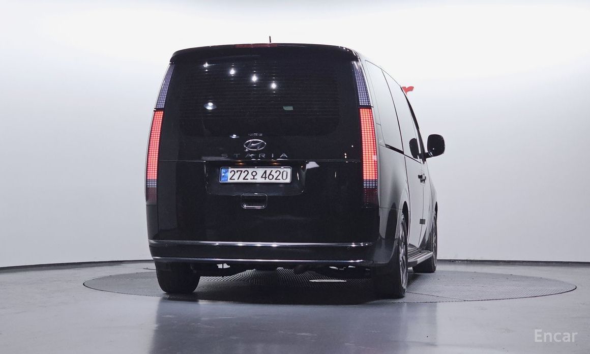 2021 Hyundai Staria  4WD Lounge 9-Seater Inspiration с пробегом 136 333 км