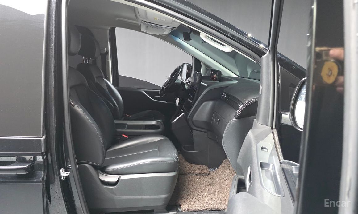 2021 Hyundai Staria  Cargo 5-Seater Modern с пробегом 96 315 км