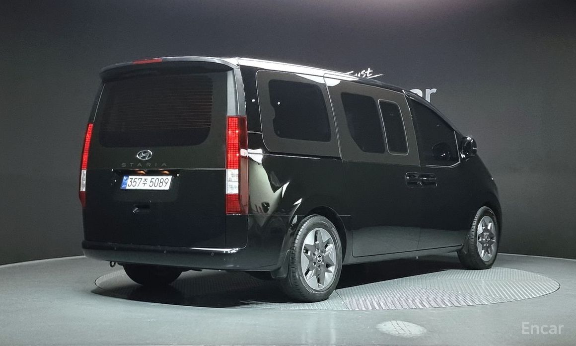 2022 Hyundai Staria  Tourer 9-Seater Modern с пробегом 69 974 км