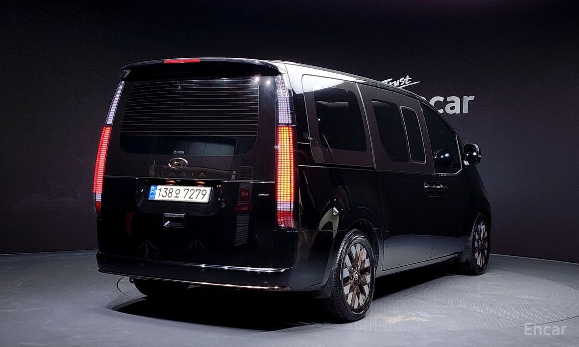 2021 Hyundai Staria  4WD Lounge 7-Seater Inspiration с пробегом 110 969 км
