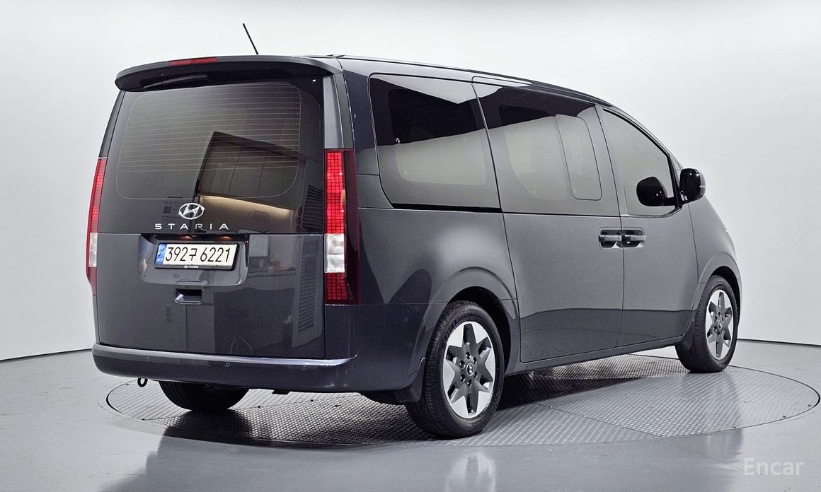 2021 Hyundai Staria  Tourer 9-Seater Modern с пробегом 96 161 км