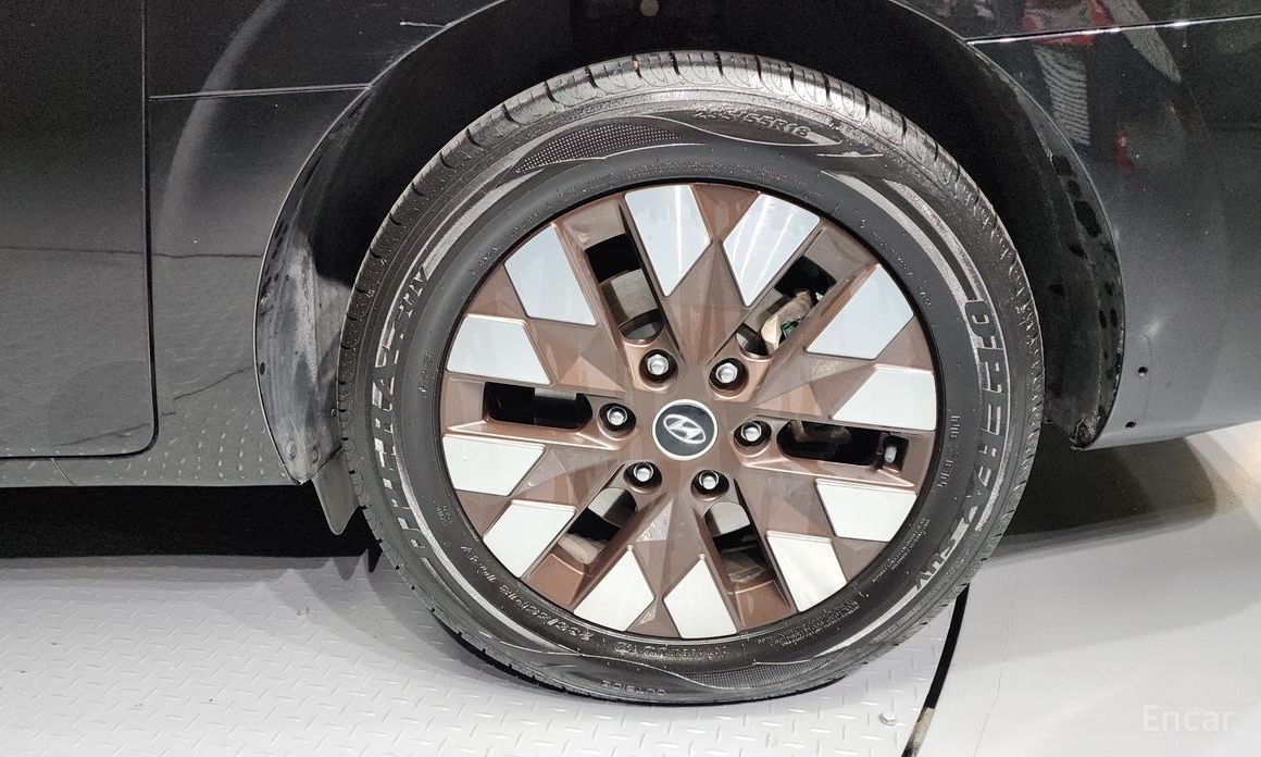 2021 Hyundai Staria  4WD Lounge 7-Seater Inspiration с пробегом 110 969 км