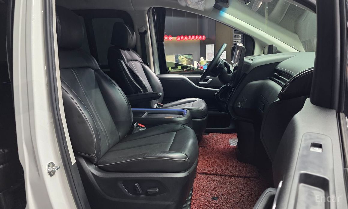 2021 Hyundai Staria  4WD Lounge 9-Seater Inspiration с пробегом 100 479 км