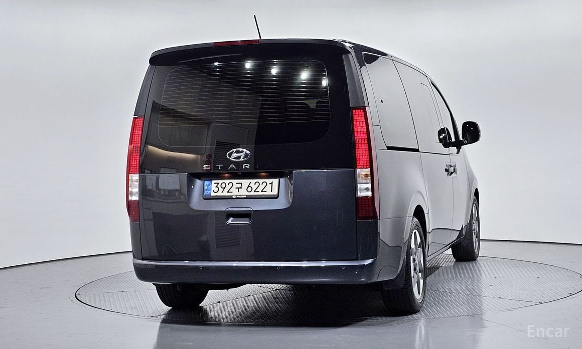 2021 Hyundai Staria  Tourer 9-Seater Modern с пробегом 96 161 км