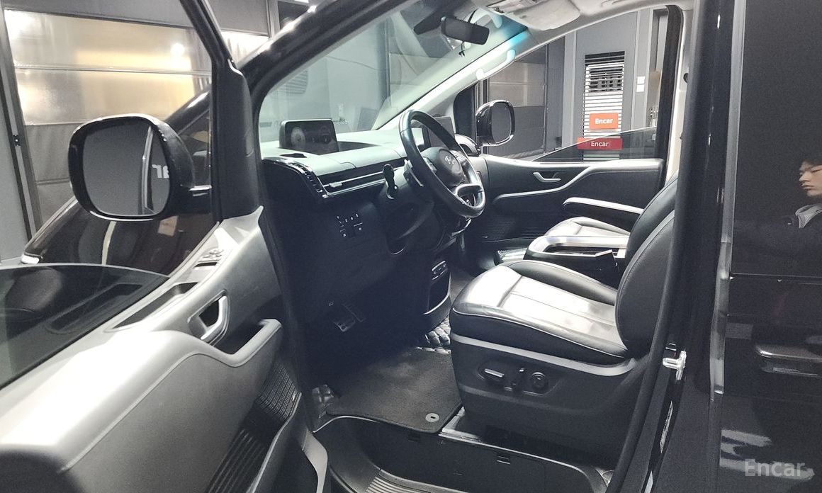 2021 Hyundai Staria  4WD Lounge 7-Seater Inspiration с пробегом 110 969 км