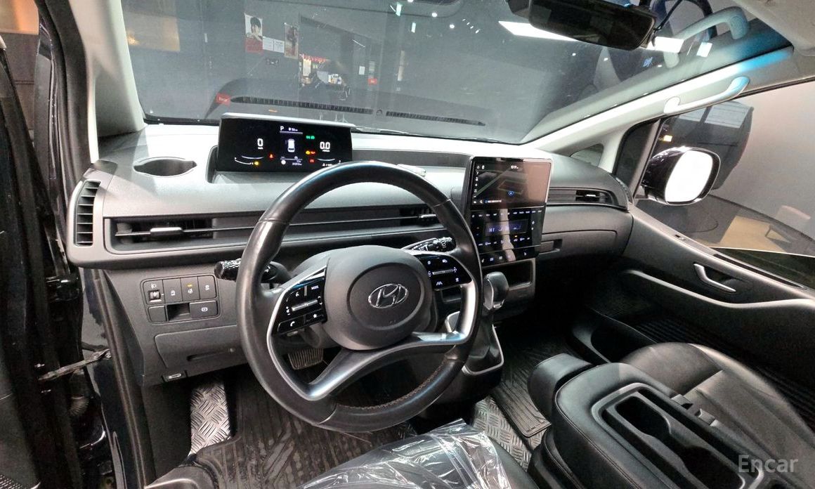 2022 Hyundai Staria  Cargo 3-Seater Modern с пробегом 31 213 км