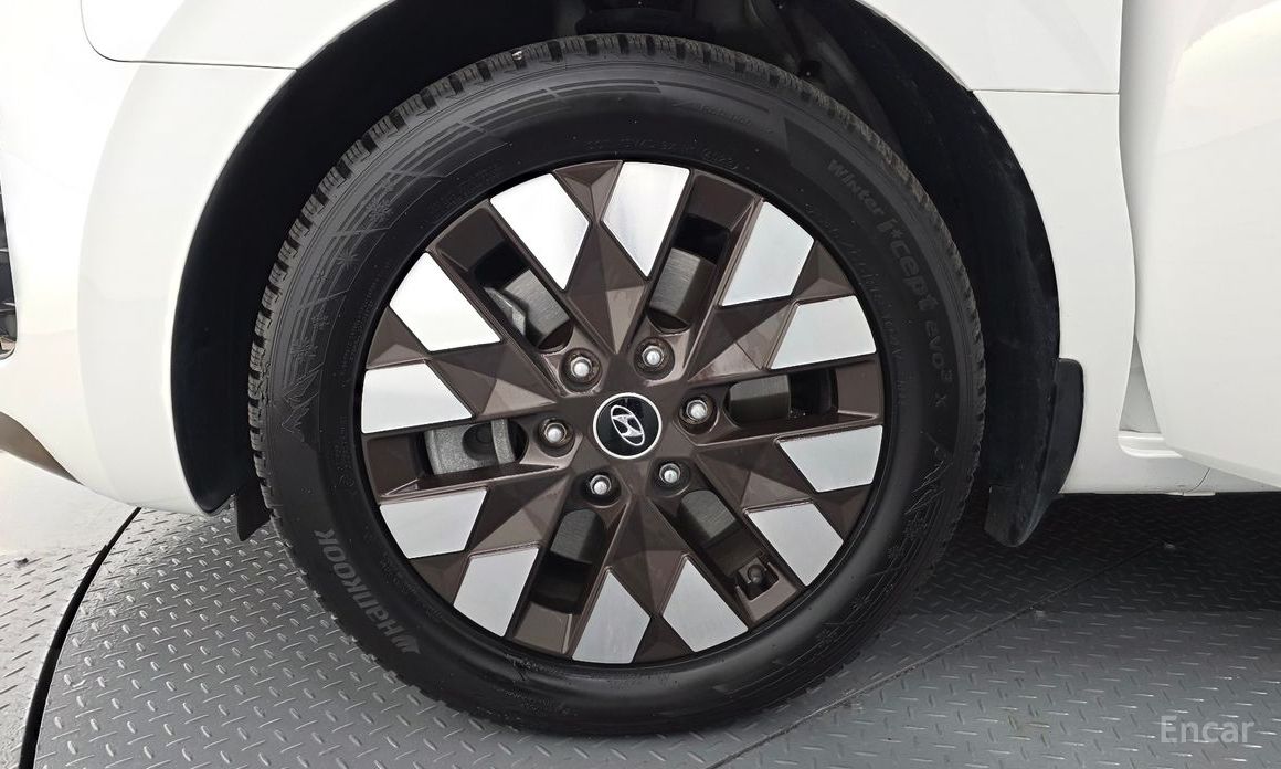2021 Hyundai Staria  Lounge 9-Seater Prestige с пробегом 39 581 км