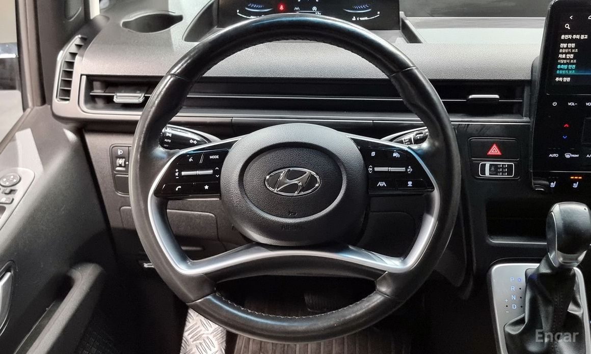 2022 Hyundai Staria  Tourer 9-Seater Modern с пробегом 69 974 км