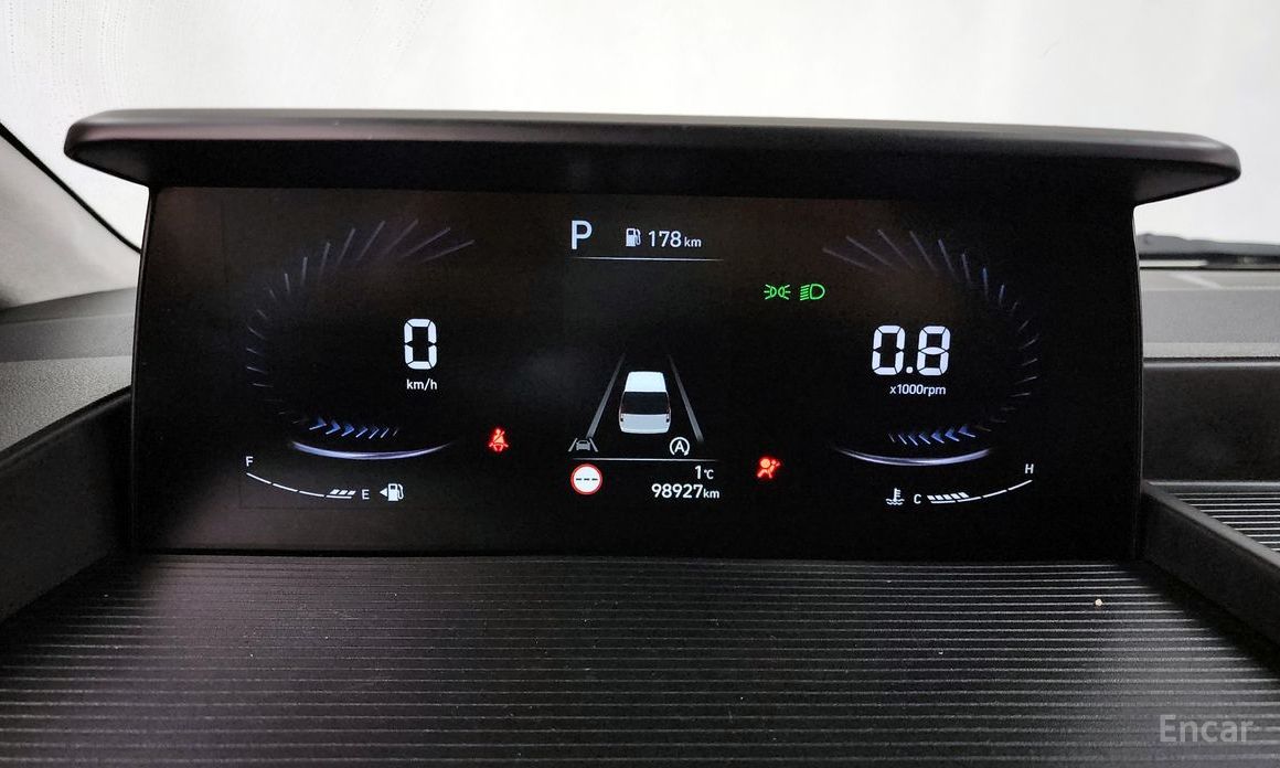 2021 Hyundai Staria  Lounge 9-Seater Prestige с пробегом 98 927 км