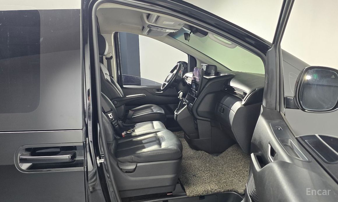 2021 Hyundai Staria  Cargo 3-Seater Modern с пробегом 45 562 км
