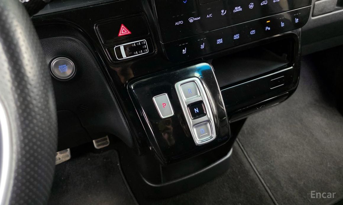 2022 Hyundai Staria  4WD Lounge 9-Seater Prestige с пробегом 77 875 км