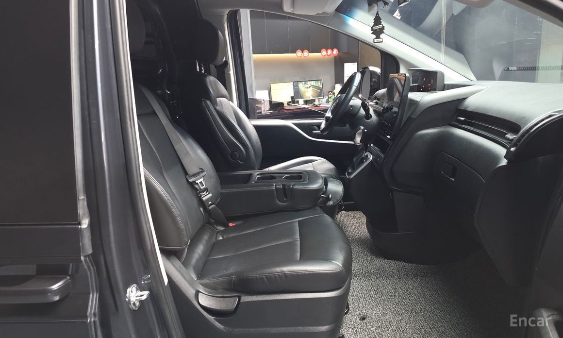 2021 Hyundai Staria  Cargo 3-Seater Modern с пробегом 44 290 км
