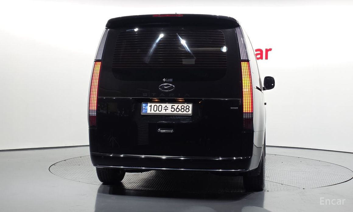 2022 Hyundai Staria  4WD Lounge 9-Seater Inspiration с пробегом 77 762 км