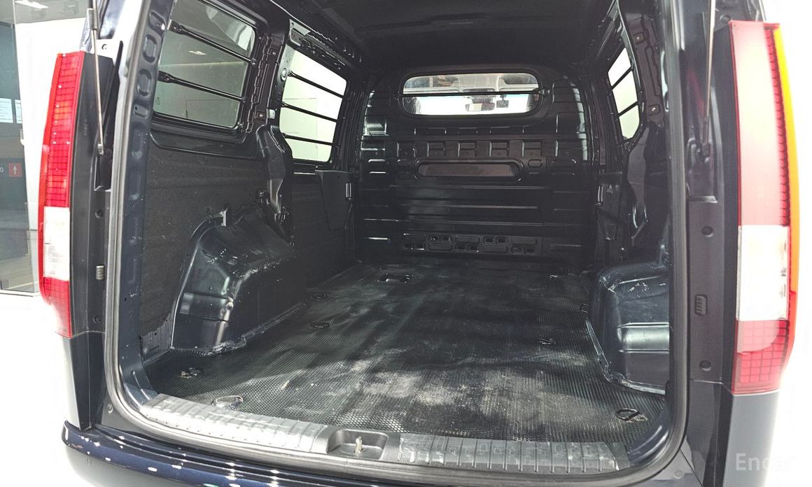 2022 Hyundai Staria  Cargo 3-Seater Modern с пробегом 31 213 км