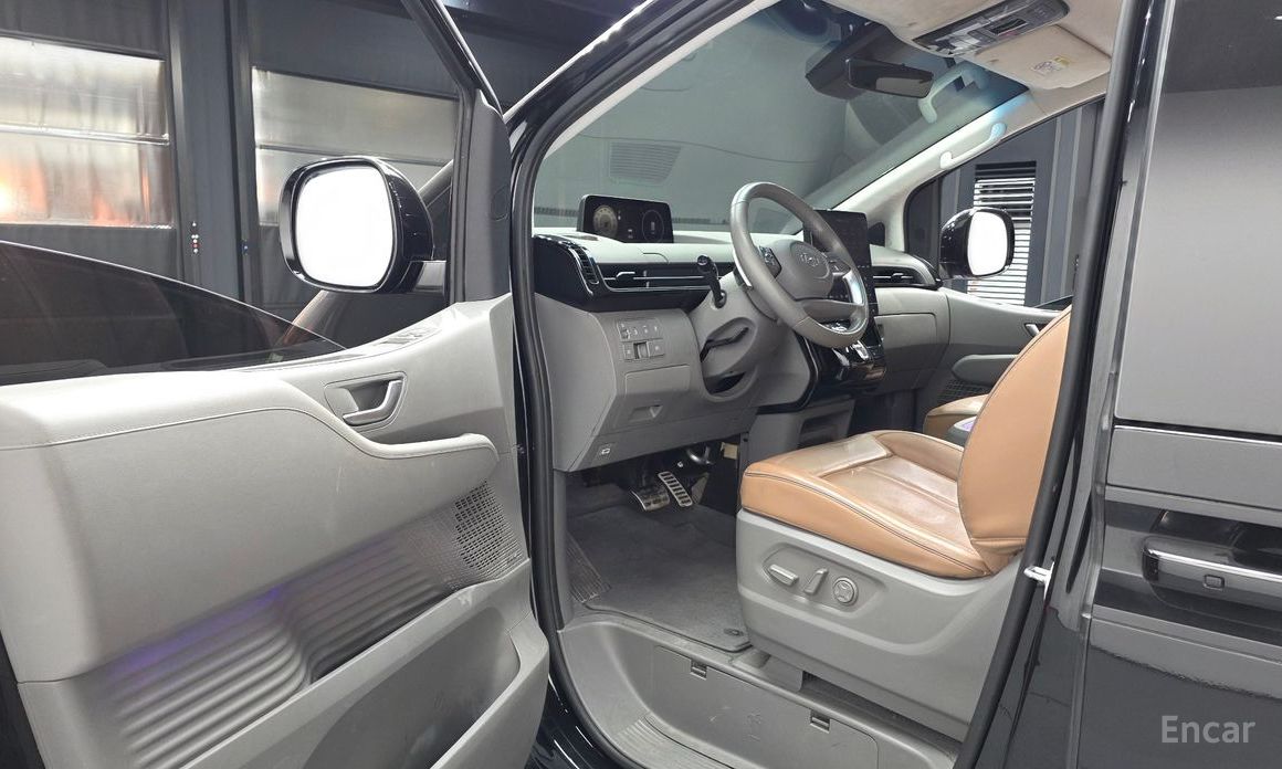 2022 Hyundai Staria  4WD Lounge 9-Seater Inspiration с пробегом 77 762 км