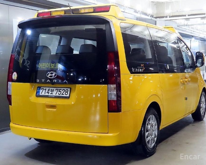 2022 Hyundai Staria  L3.5  Kinder Safety Car 11-Seater с пробегом 52 005 км