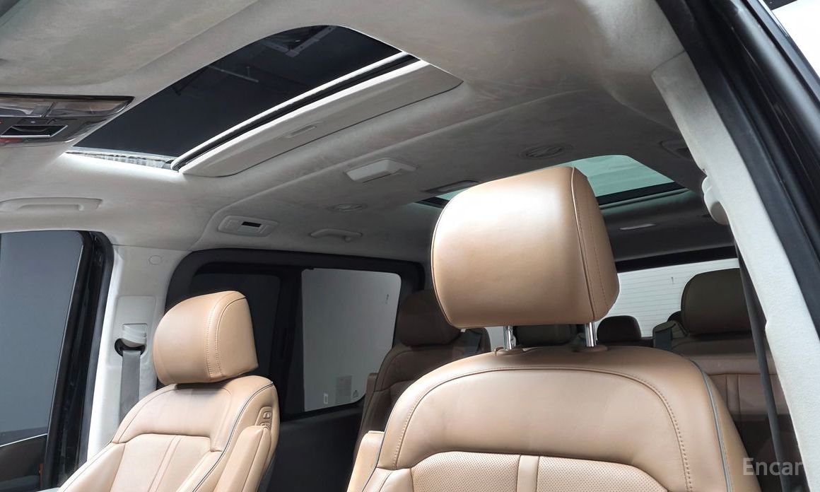 2022 Hyundai Staria  4WD Lounge 9-Seater Inspiration с пробегом 77 762 км