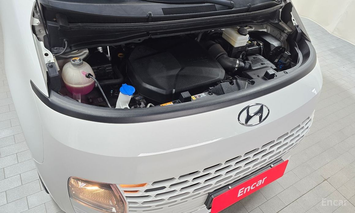 2022 Hyundai Staria  4WD Tourer 11-Seater Modern с пробегом 71 421 км