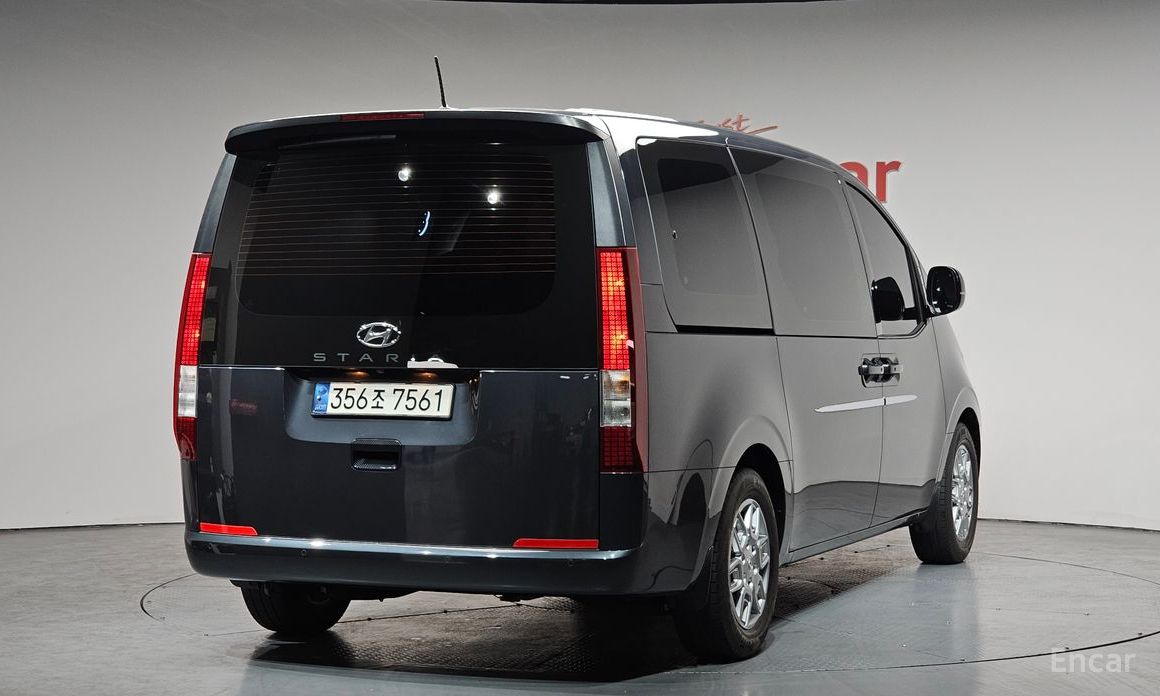 2021 Hyundai Staria  Tourer 9-Seater Modern с пробегом 72 514 км
