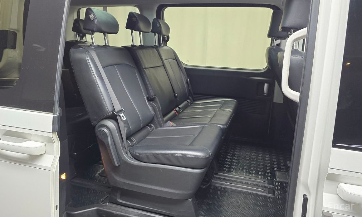 2022 Hyundai Staria  4WD Tourer 11-Seater Modern с пробегом 71 421 км